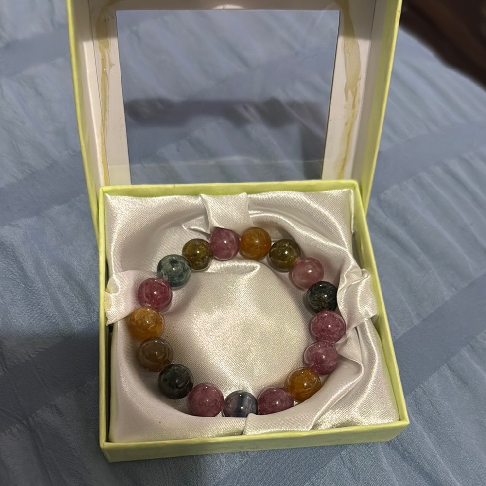 Elegant Pink and Green Beaded Bracelet for Special Occasions